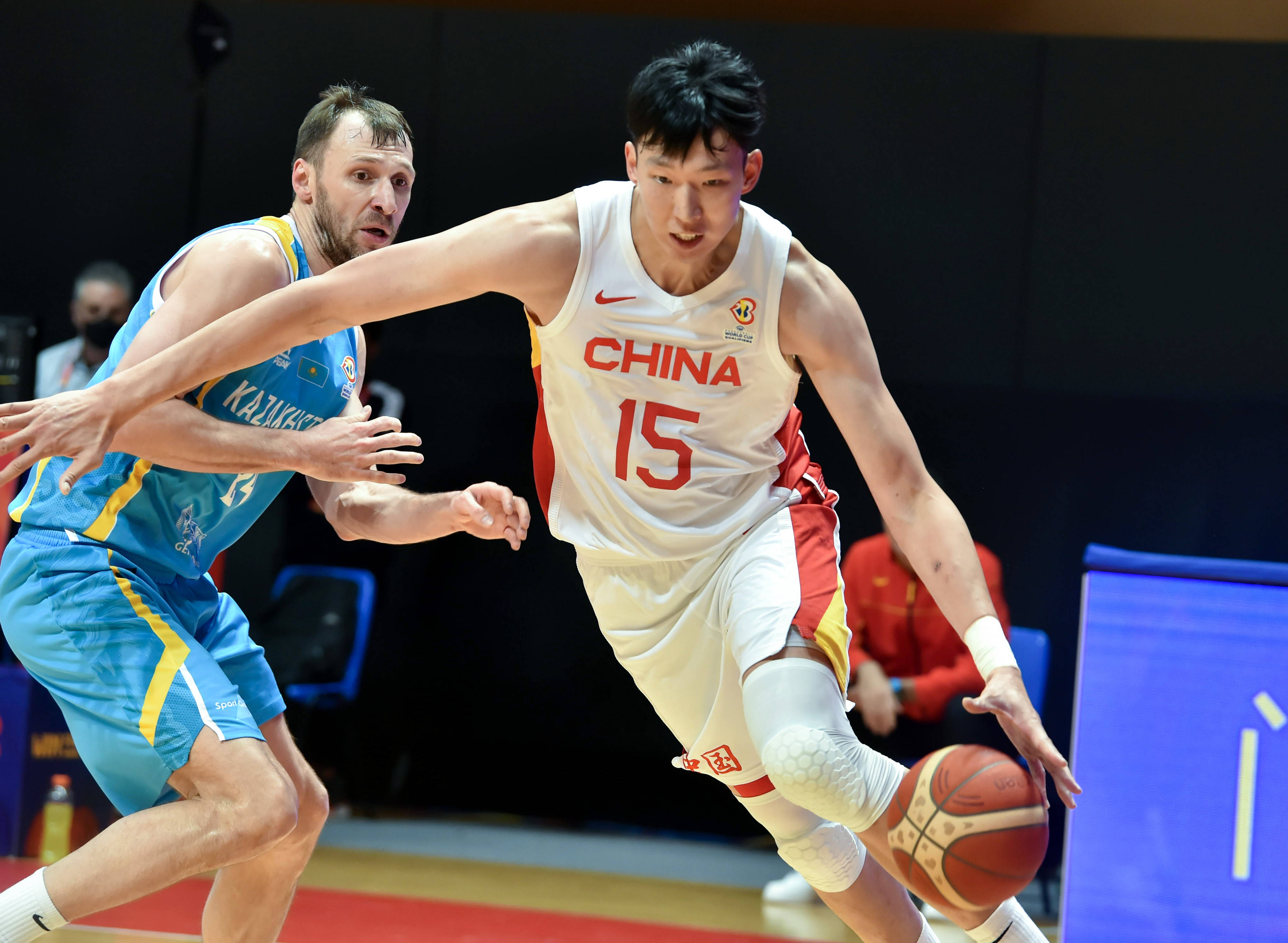 周琦参加中国男篮训练营，备战2023年世界杯